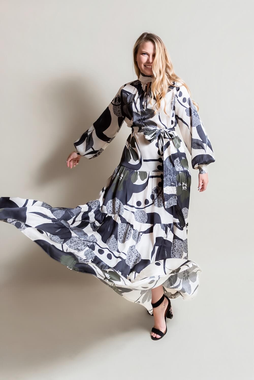 Baroque dress